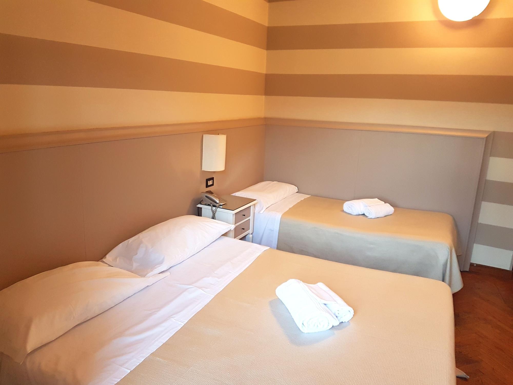 Park Hotel مونتيكاتيني تيرمي المظهر الخارجي الصورة