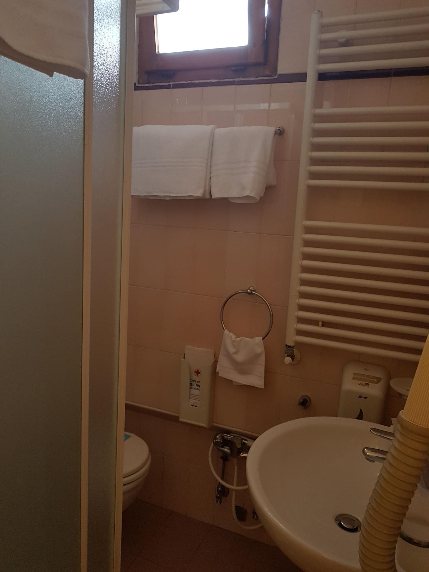 Park Hotel مونتيكاتيني تيرمي المظهر الخارجي الصورة