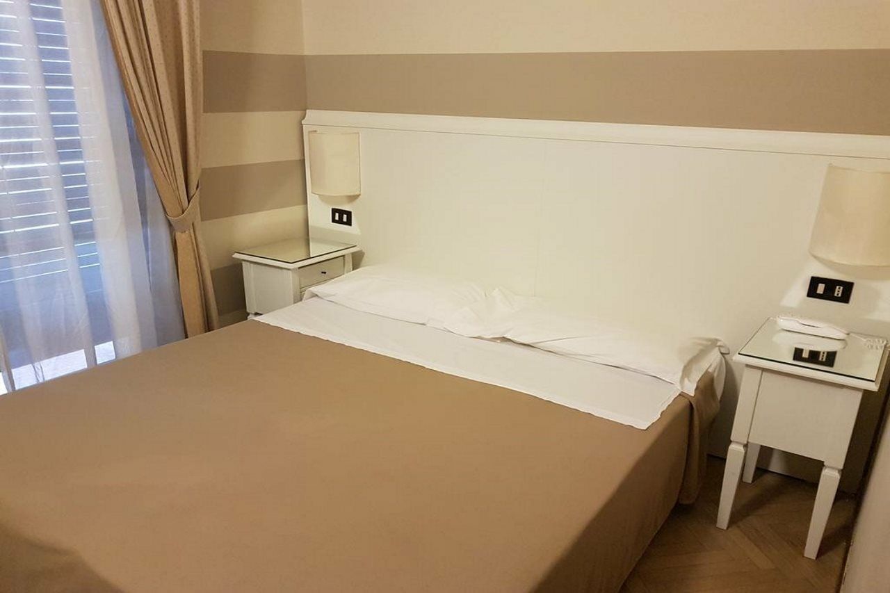 Park Hotel مونتيكاتيني تيرمي المظهر الخارجي الصورة