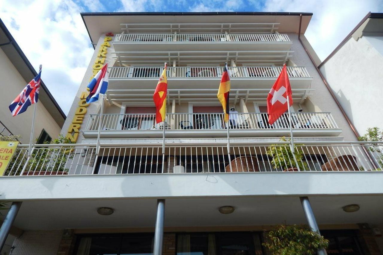 Park Hotel مونتيكاتيني تيرمي المظهر الخارجي الصورة